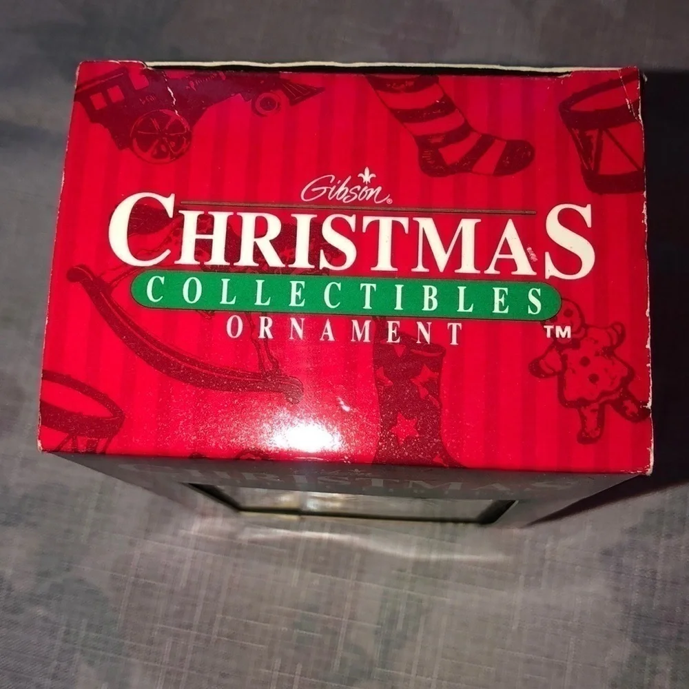 Gibson Christmas Collectable “At Home On The Range” Vintage Holiday Ornament NIB